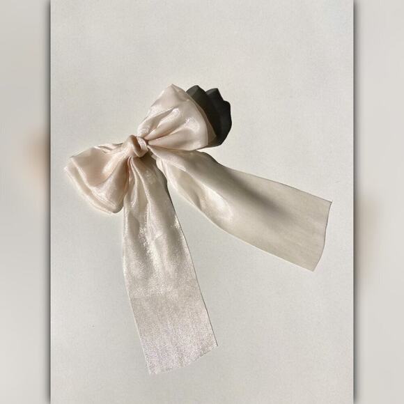 Lively Lumina Other - 🆂🅰🅻🅴 A252-A • Solar Eclipse Pearl Organza Hair Bow Barrette